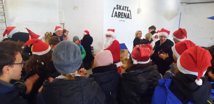 Zbiórka wolontariuszy, uczestników akcji "Każdy może pomóc". Gdańsk, 13.12.2025 r. (fot. Radio Gdańsk/Marcin Lange)