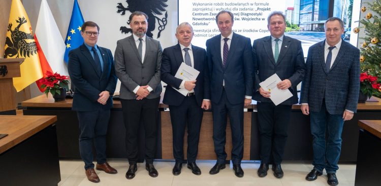 Samorząd Województwa Pomorskiego uruchamia program zdalnej opieki dla kobiet w ciąży (fot. FB/Mieczysław Struk)