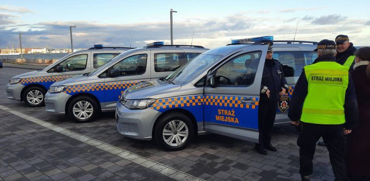 Nowe radiowozy Straży Miejskiej w Gdyni (fot. Radio Gdańsk/Marcin Lange)