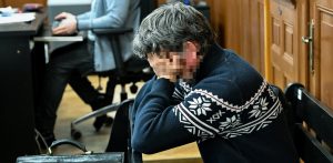 Dentysta Bartłomiej S. na sali Sądu Rejonowego w Miastku (Fot. PAP/Piotr Kowala)