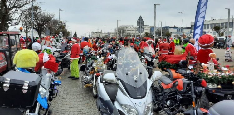 "Mikołaje na Motocyklach" w Gdyni, zdjęcie archiwalne (fot. Radio Gdańsk/Marcin Lange)