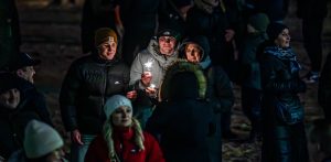Zdjęcie archiwalne. Powitanie Nowego Roku w Gdańsku-Brzeźnie (fot. Witold Deka / Trojmiasto.pl / KFP)