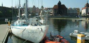 Zdjęcie archiwalne. Jacht Joseph Conrad w gdańskiej marinie (fot. Wojtek Jakubowski /KFP)