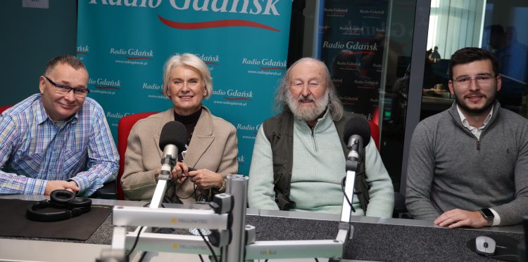 Maciej Sandecki, Dorota Sobieniecka, Tadeusz Woźniak i Miłosz Sieliwończyk (fot. Radio Gdańsk/Adrian Kasprzycki)