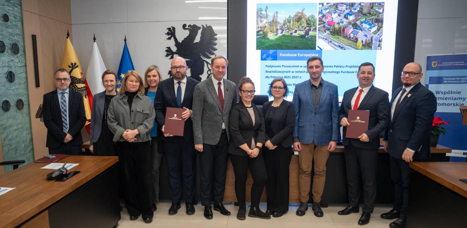 Podpisanie porozumień z Wejherowem oraz Rumią w sprawie uzgodnienia Pakietu Projektów Rewitalizacyjnych (fot. Urząd Marszałkowski Województwa Pomorskiego)