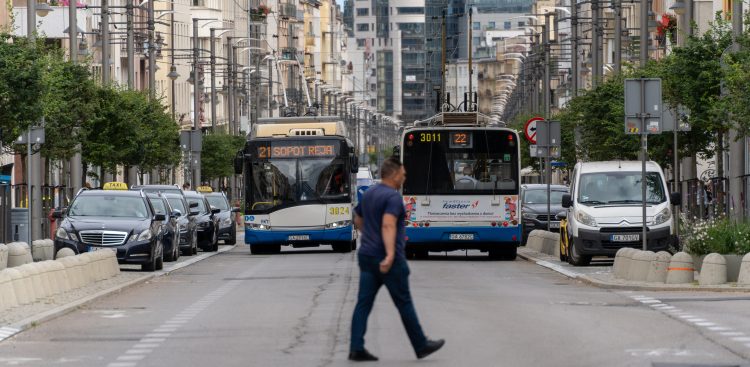 Ulica Świętojańska w Gdyni (fot. Paweł Marcinko / KFP)