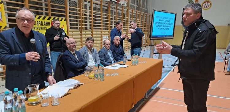 Konsultacje społeczne ws. spalarni odpadów w Nowym Dworze (fot. Radio Gdańsk/Maria Sowisło)