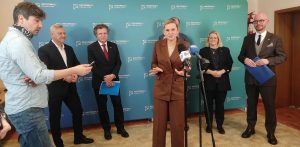 Minister Barbara Nowacka w Nowym Dworze Gdańskim, 23.02.2026 r. (fot. Radio Gdańsk/Mateusz Czerwiński)