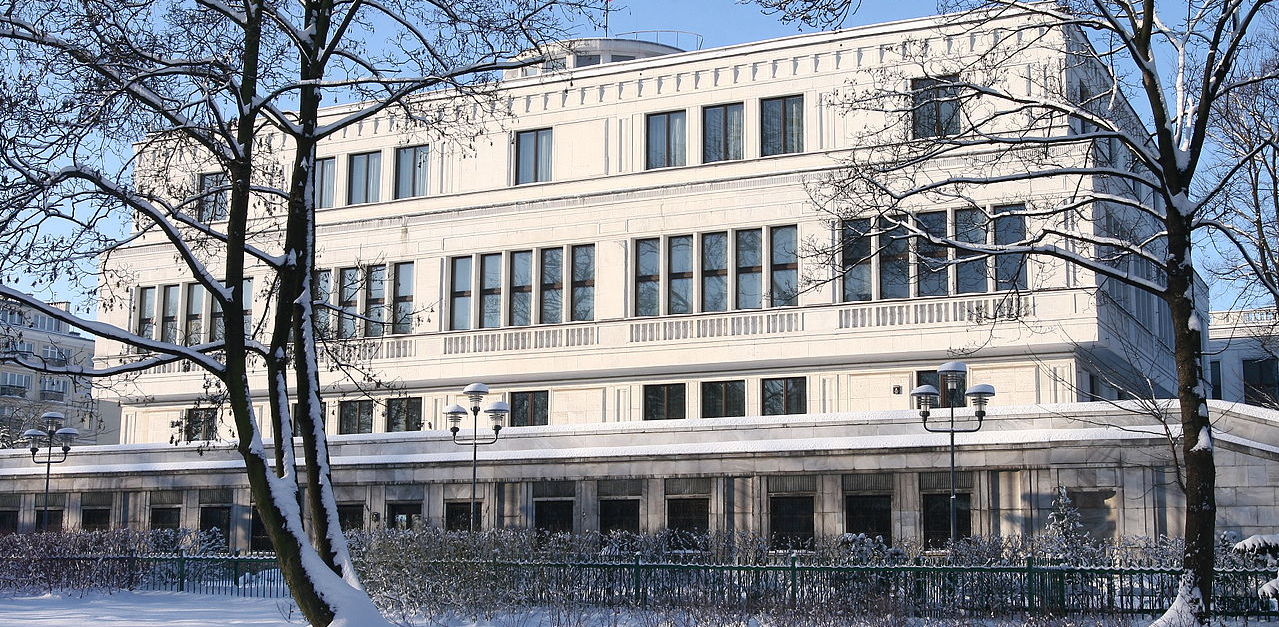 Budynek Senatu Rzeczypospolitej Polskiej (fot. Wikimedia Commons/Michał Józefaciuk)