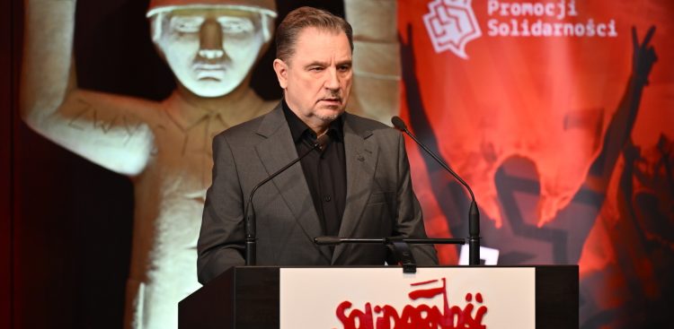 Piotr Duda (fot. PAP/Marcin Gadomski)