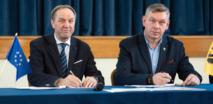 Podpisanie umów na poprawę efektywności energetycznej. Gdańsk, 02.02.2026 r. (fot. Jacek Sowa/UMWP)