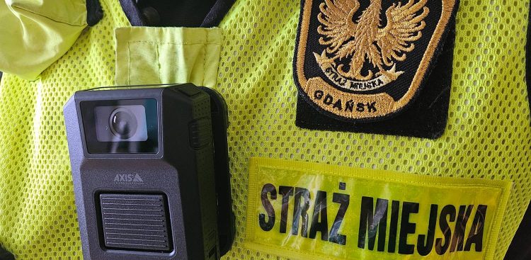Wideorejestratory dla Straży Miejskiej w Gdańsku (fot. Grzegorz Mehring/gdansk.pl)