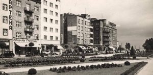 Skwer Kościuszki, zdjęcie zostało wykonane między 1937 a 1939 rokiem (fot. archiwum Muzeum Miasta Gdyni/Henryk Poddębski)