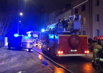 Akcja strażaków w budynku przy ulicy Konrada Leczkowa w Gdańsku (fot. KM PSP Gdańsk)