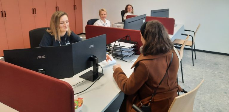 To drugi, po Wiczlinie, terenowy punkt obsługi mieszkańców w Gdyni (Fot. Radio Gdańsk/Marcin Lange)