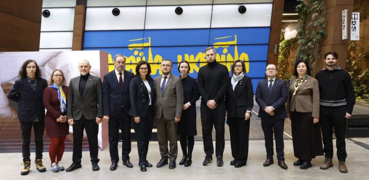 Solidarni z Ukrainą, briefing w ECS (fot. Grzegorz Mehring/gdansk.pl)