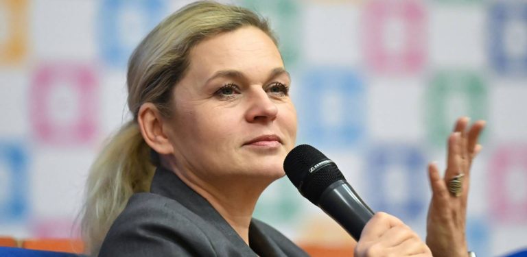 Minister edukacji Barbara Nowacka brała udział w VI Uczniowskiej Konferencji o Prawach Człowieka w Auli Wydziału Prawa i Administracji Uniwersytetu Gdańskiego, 10.02.2026 r. (PAP/Adam Warżawa)