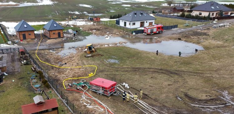 Rozlewisko w Stanisławiu (fot. Straż Pożarna w Tczewie)