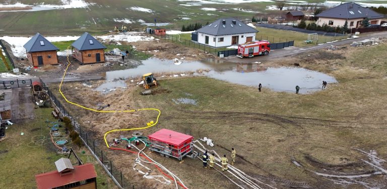 Rozlewisko w Stanisławiu (fot. Straż Pożarna w Tczewie)