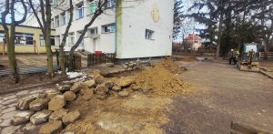 Prace przy instalacji gazowej SP nr 10 w Tczewie (fot. Facebook/Łukasz Brządkowski - Prezydent Miasta Tczewa)