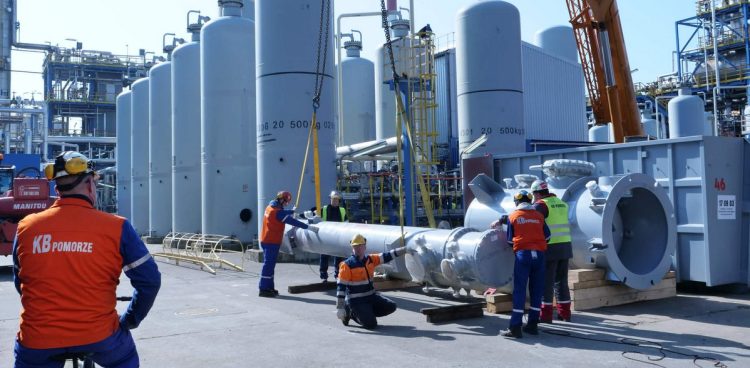 W Rafinerii Gdańskiej trwa tzw. postój remontowy (fot. mat. prasowe Rafinerii Gdańskiej)