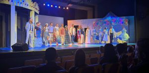 Spektakl "Gdynia. Fordewind" w Teatrze Miejskim w Gdyni, 15.03.2026 r. (fot. Radio Gdańsk/Paweł Marszałkowski)