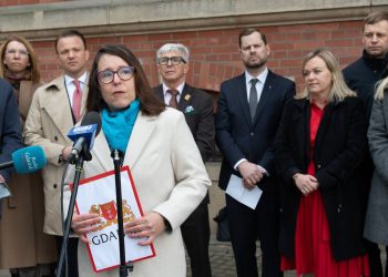 Konferencja Klubu Radnych Wszystko dla Gdańska oraz Klubu Radnych Koalicji Obywatelskiej w sprawie TPK, 26.03.2026 r. (fot. Paweł Marcinko / KFP)