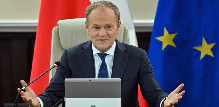 Premier Donald Tusk na posiedzeniu rządu w KPRM. Warszawa, 08.04.2026 r. (fot. PAP/Piotr Nowak)