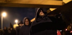 Nocne Misterium Krzyża - procesja pokutna w Wielki Piątek przeszła ulicami Gdańska, 29.03.2024 r. (fot. Krzysztof Mystkowski / KFP)