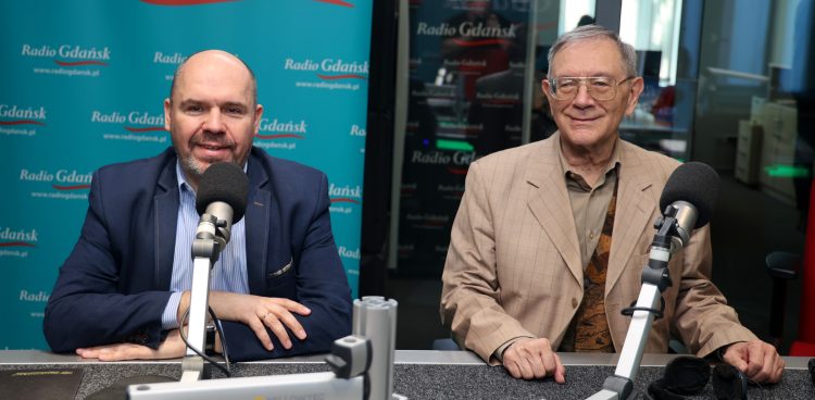 dr Maciej Goniszewski i prof. Marek Grzybowski (fot. Radio Gdańsk/Adrian Kasprzycki)