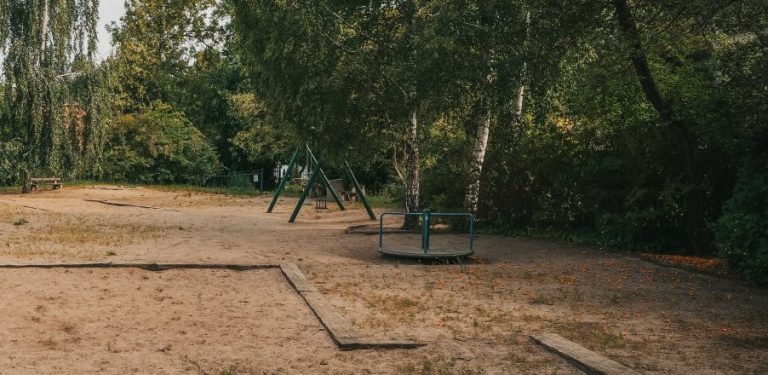 Teren przy ul. Biskupa Dominika 29a-33a przejdzie kompleksową metamorfozę (fot. ZDM Gdynia/Marcin Mielewski)