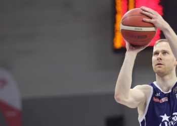 D¹browa Górnicza, 10.04.2026. Zawodnik AMW Arki Gdynia Jaros³aw Zyskowski podczas meczu Ekstraklasy koszykarzy z MKS D¹brow¹ Górnicz¹, 10 bm. (js) PAP/Art Service