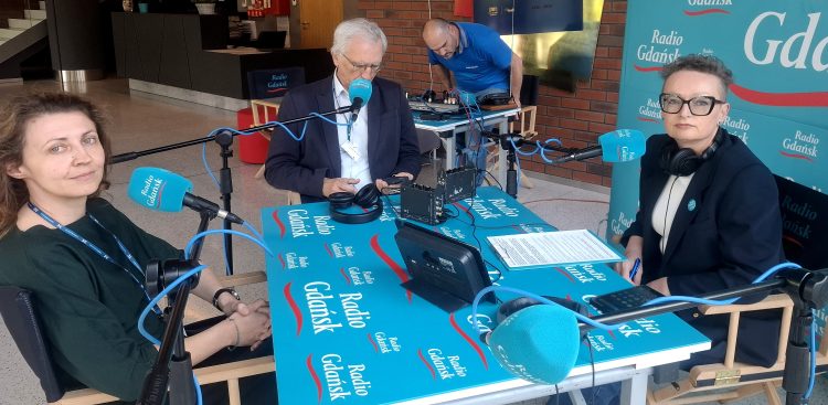 Dr inż. Magdalena Mazur-Milecka, prof. dr hab. inż. Bogdan Wiszniewski, Joanna Matuszewska (fot. Radio Gdańsk/Beata Jeziorska)