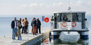 Tramwaj wodny na linii Puck - Chałupy (fot. Konrad Kędzior / kakenski.pl - Film i Fotografia)