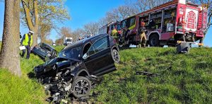 Wypadek na drodze krajowej nr 22 w Gnojewie, 01.02.2026 r. (fot. KP PSP Malbork/ ogn. Paweł Czerniak)