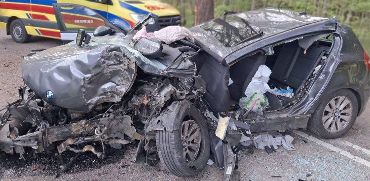 Wypadek w Kostkowie, pięć osób trafiło do szpitala (fot. PSP)