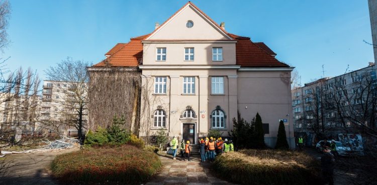 Budynek, w którym powstaje Centrum Nowoczesnego Seniora (fot. archiwum Laboratorium Innowacji Społecznych)