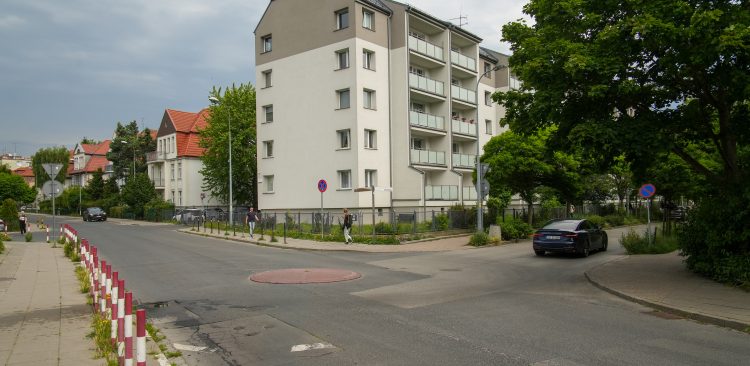Planowany przebieg linii tramwajowej Gdańsk Południe-Wrzeszcz. Rondo na skrzyżowaniu ul. Politechnicznej i Bohaterów Getta Warszawskiego (fot. KFP/Paweł Marcinko)