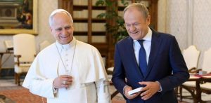 papież Leon XIV i premier Donald Tusk (fot. X/Donald Tusk)