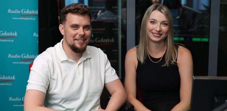 Dr inż. Patryk Błaszczak, dr inż. Aleksandra Mirowska w studiu Radia Gdańsk