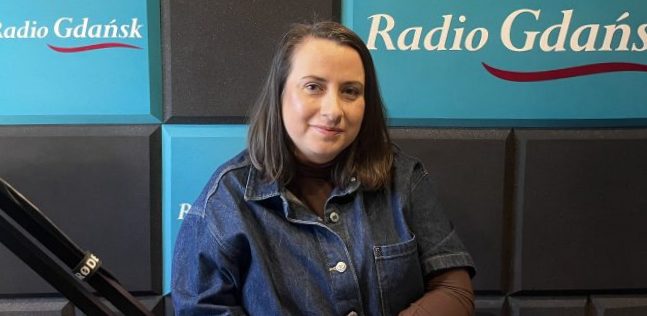 Iwona Chrapkowska-Wielgomas w studiu Radia Gdańsk