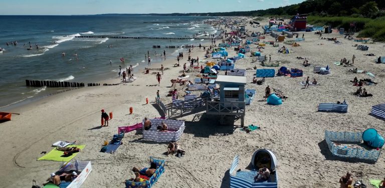 Plaża w Ustce (fot. Radio Gdańsk/Łukasz Kosik)