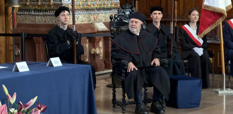 Profesor Kelvin Davies otrzymał tytuł doktora honoris causa Gdańskiego Uniwersytetu Medycznego, 08.06.2026 r. (fot. Radio Gdańsk/Anna  Kobryń)