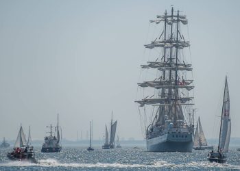 Nie odbędzie się X Żeglarska Parada Świętojańska - poinformował Pomorski Związek Żeglarski. Nz. piąta edycja parady (fot. Mateusz Ochocki / KFP)