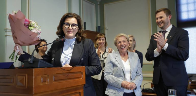 Prezydent Gdańska Aleksandra Dulkiewicz w czasie sesji Rady Miasta Gdańska, 18.06.2026 r. (fot. Radio Gdańsk/Grzegorz Mehring)