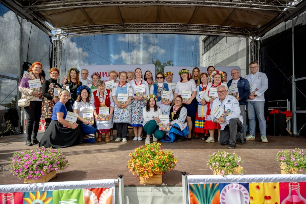 Nagrodzeni w konkursie "Polska Smakuje" na Pomorskich Agro Targach w Lubaniu