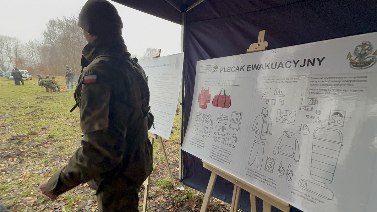Jak przygotować plecak ewakuacyjny - szkolenie dla mieszkańców