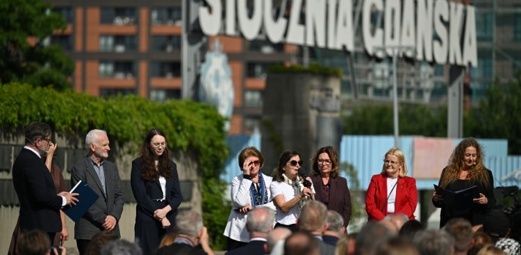 Obchody 37. rocznicy częściowo wolnych wyborów w Polsce (fot. PAP/Adam Warżawa)