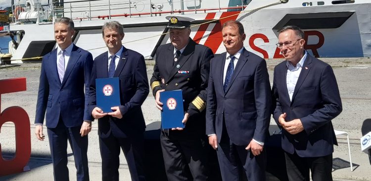 nowy statek SAR wybuduje Stocznia Remontowa Shipbuilding, nz. Arkadiusz Marchewka i Sebastian Kluska