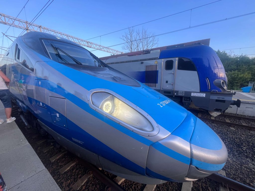 Pociąg Pendolino w Ustce